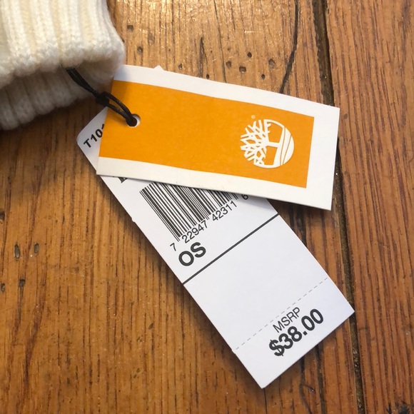 NWT - Woman's TIMBERLAND Plush Winter Gloves - Picture 5 of 8